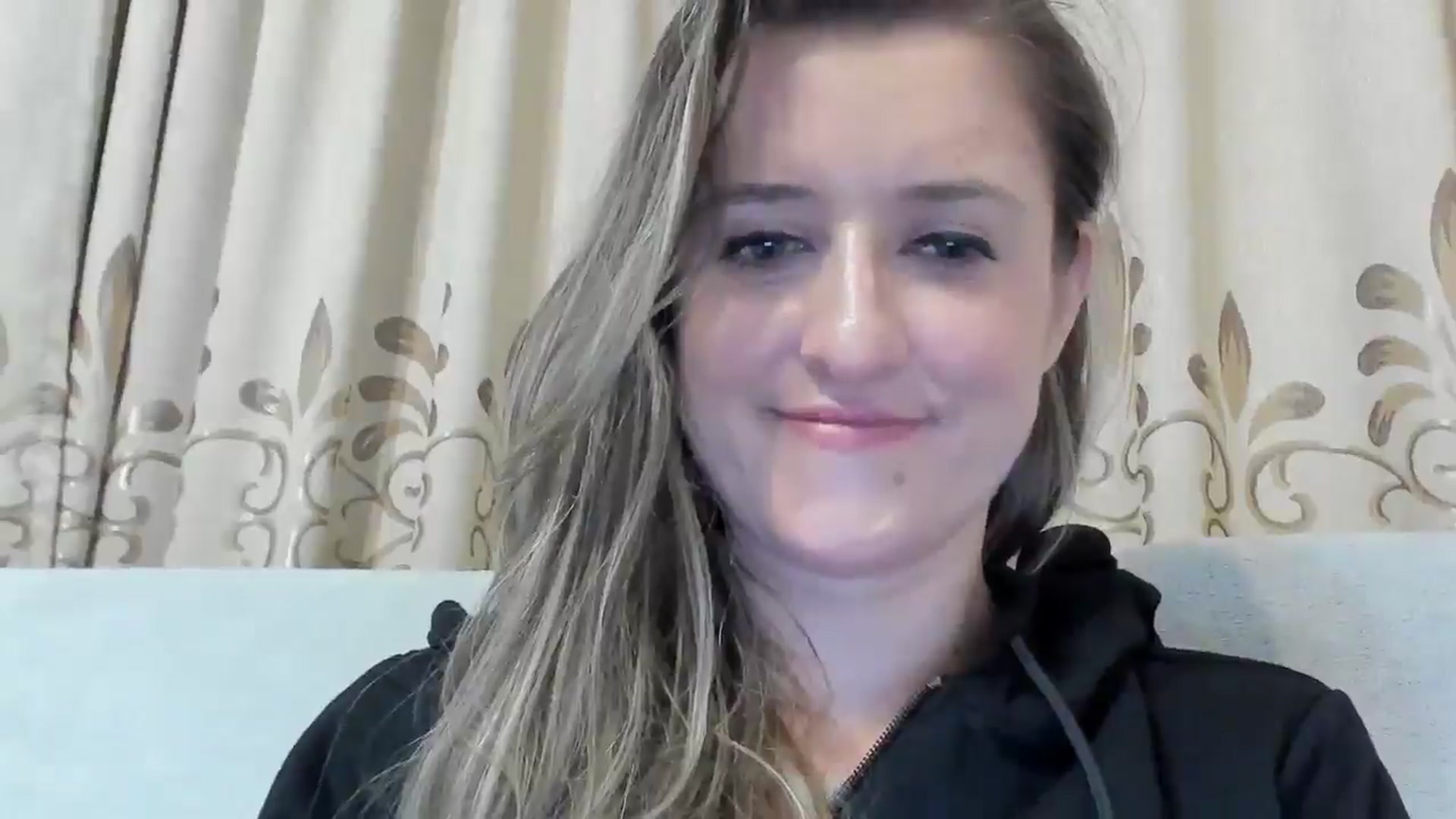Gallery image thumbnail from BestDream's myfreecams stream on, 11/20/2024, 23:32 image 3 of 20