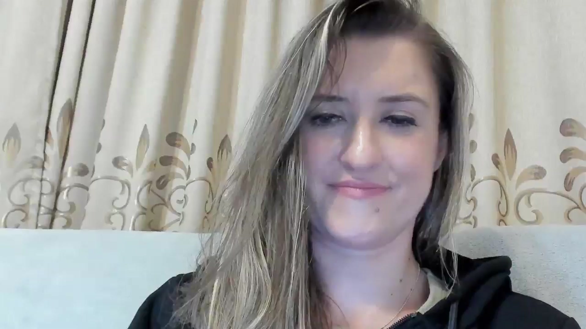 Gallery image thumbnail from BestDream's myfreecams stream on, 11/20/2024, 23:32 image 19 of 20