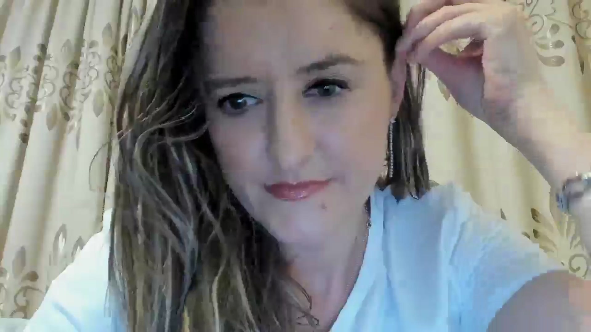 Gallery image thumbnail from BestDream's myfreecams stream on, 11/22/2024, 20:13 image 2 of 20