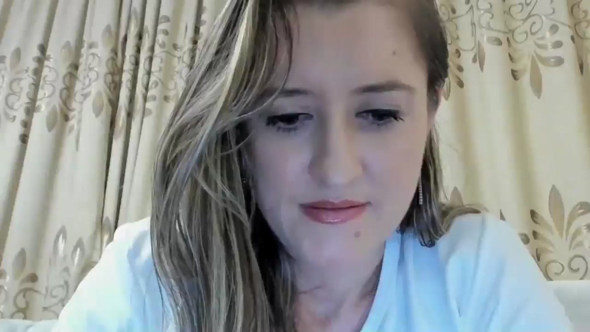 Gallery image thumbnail from BestDream's myfreecams stream on, 11/22/2024, 20:13 image 12 of 20