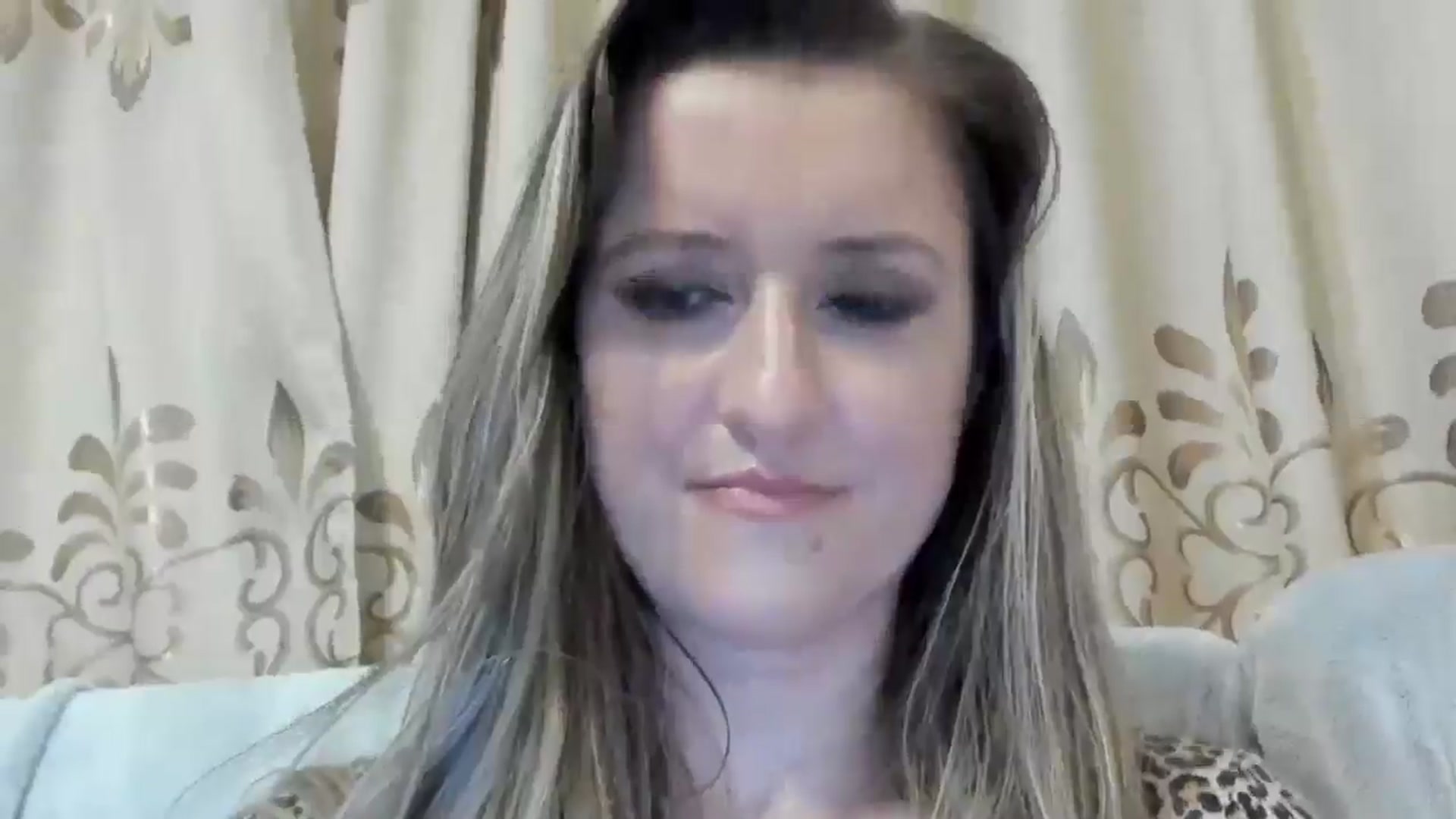 Gallery image thumbnail from BestDream's myfreecams stream on, 11/25/2024, 24:31 image 19 of 20