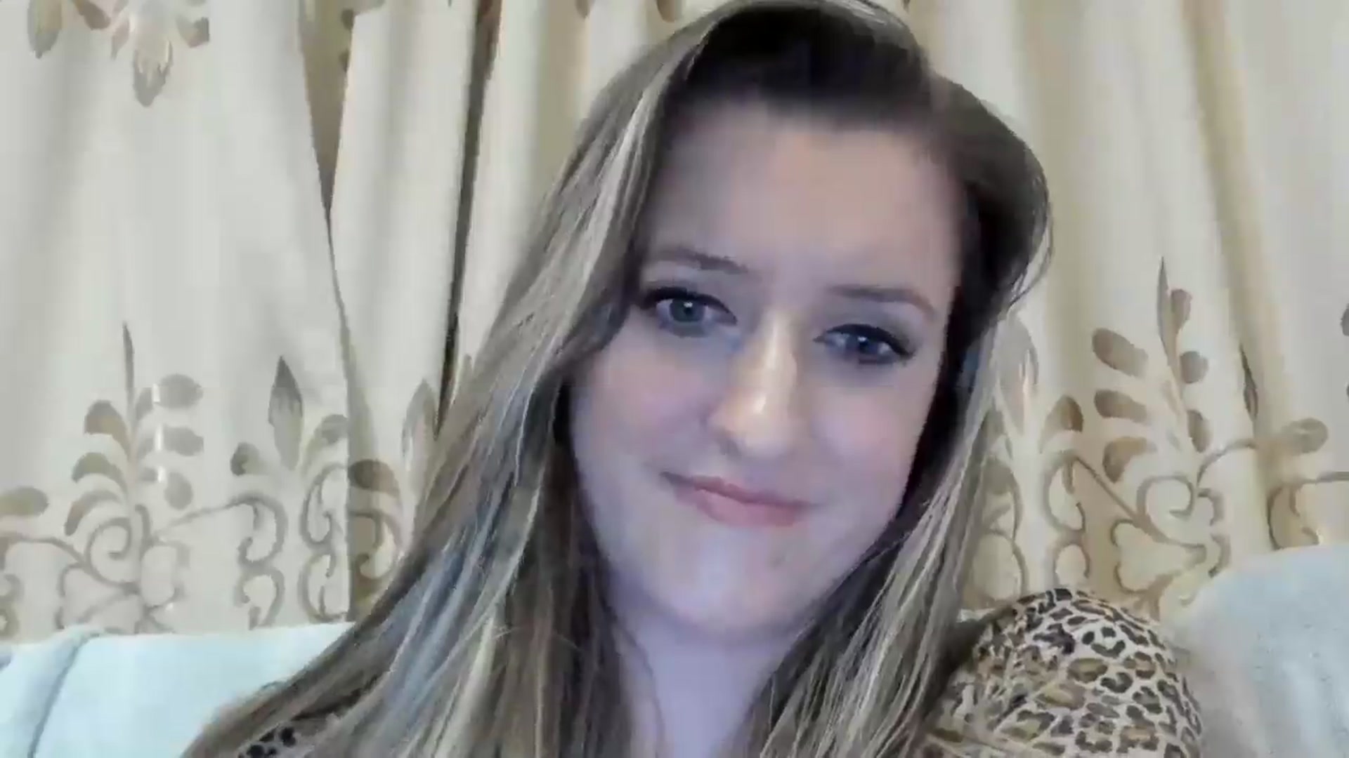 Gallery image thumbnail from BestDream's myfreecams stream on, 11/25/2024, 24:31 image 15 of 20