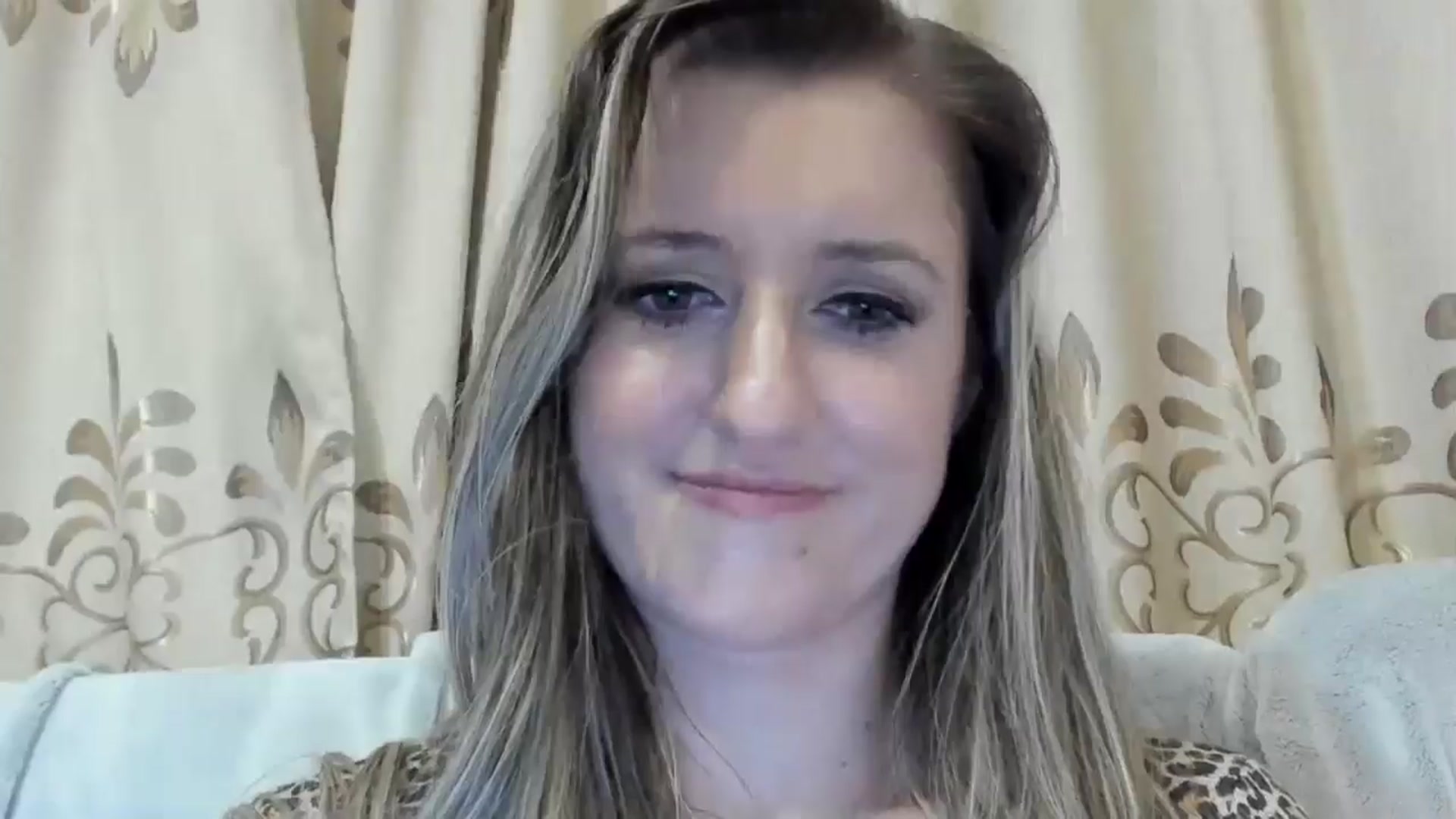 Gallery image thumbnail from BestDream's myfreecams stream on, 11/25/2024, 24:31 image 14 of 20