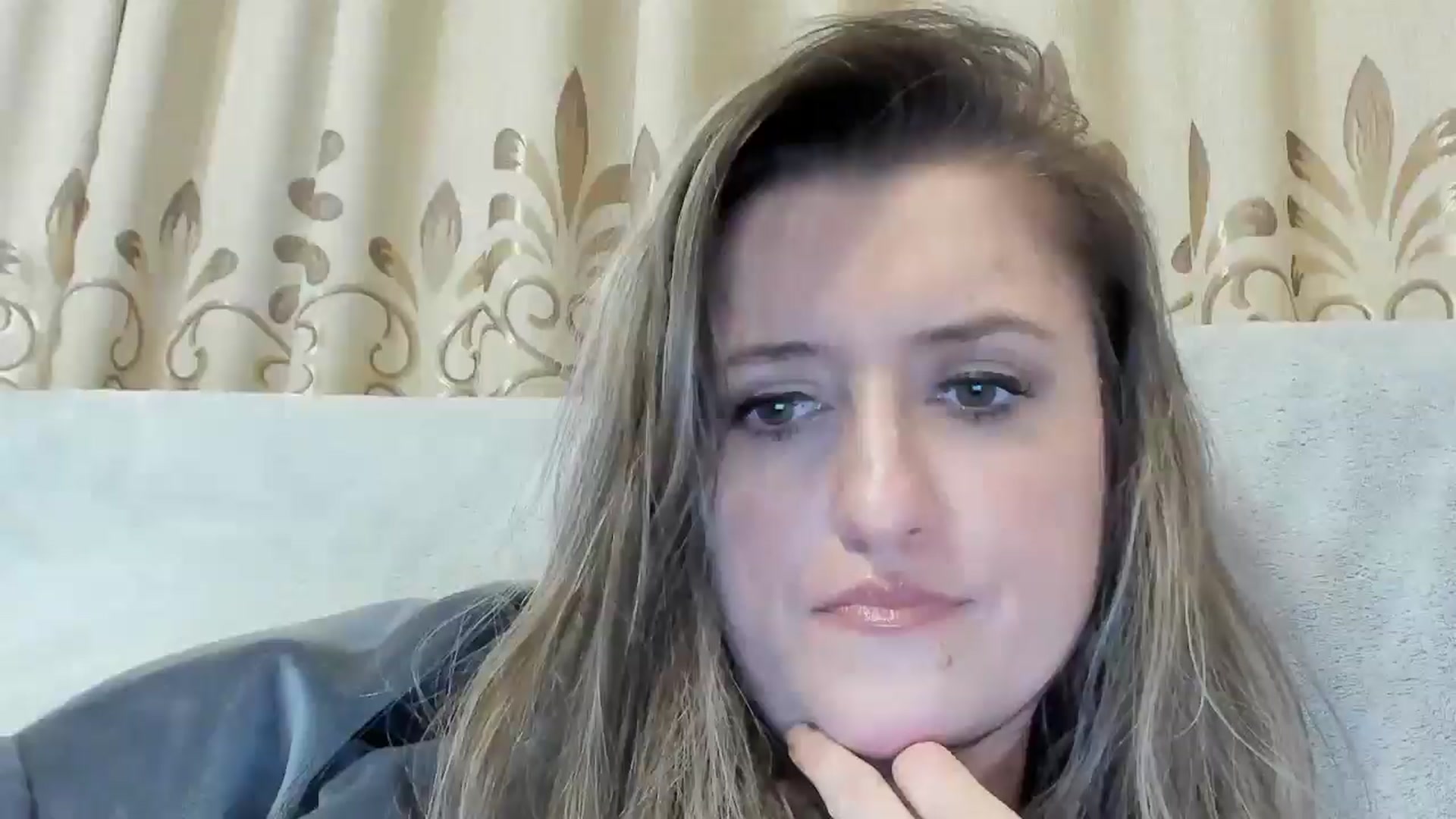 Gallery image thumbnail from BestDream's myfreecams stream on, 11/26/2024, 24:11 image 1 of 20