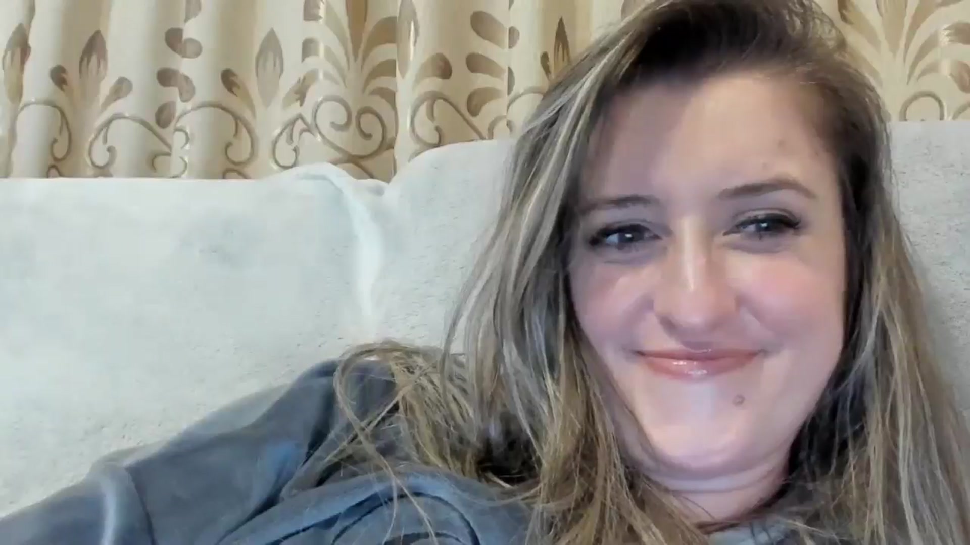 Gallery image thumbnail from BestDream's myfreecams stream on, 11/26/2024, 01:32 image 6 of 20