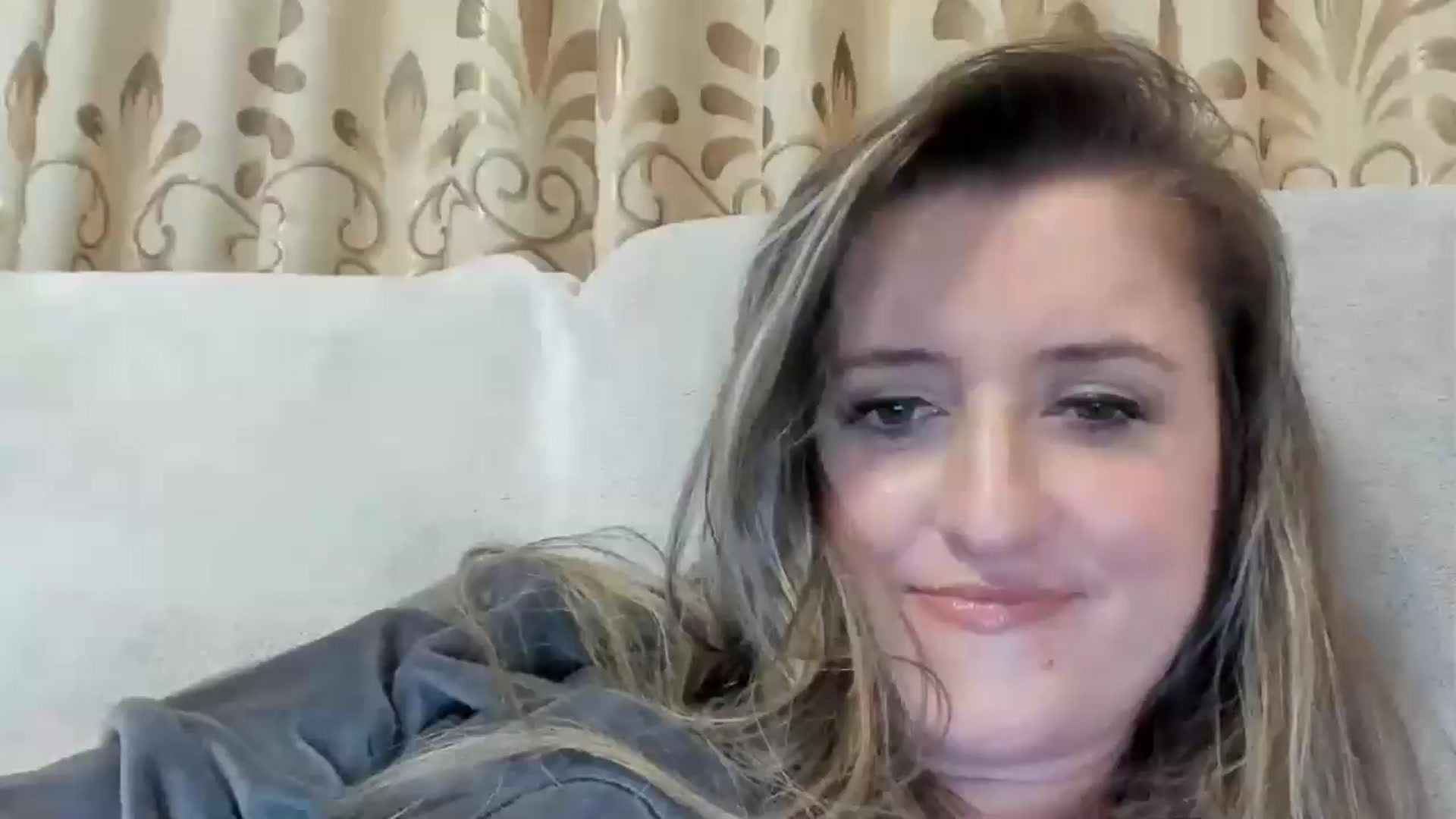 Gallery image thumbnail from BestDream's myfreecams stream on, 11/26/2024, 01:32 image 1 of 20