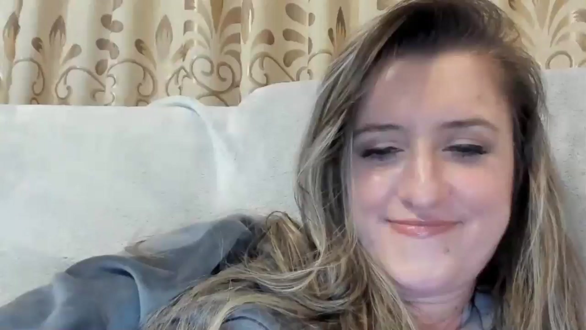 Gallery image thumbnail from BestDream's myfreecams stream on, 11/26/2024, 01:32 image 17 of 20