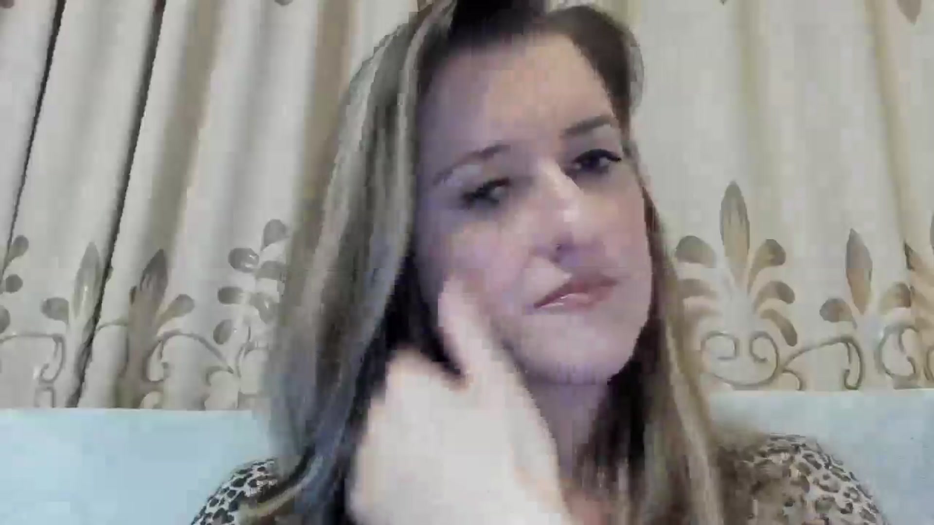 Gallery image thumbnail from BestDream's myfreecams stream on, 11/28/2024, 24:19 image 6 of 20
