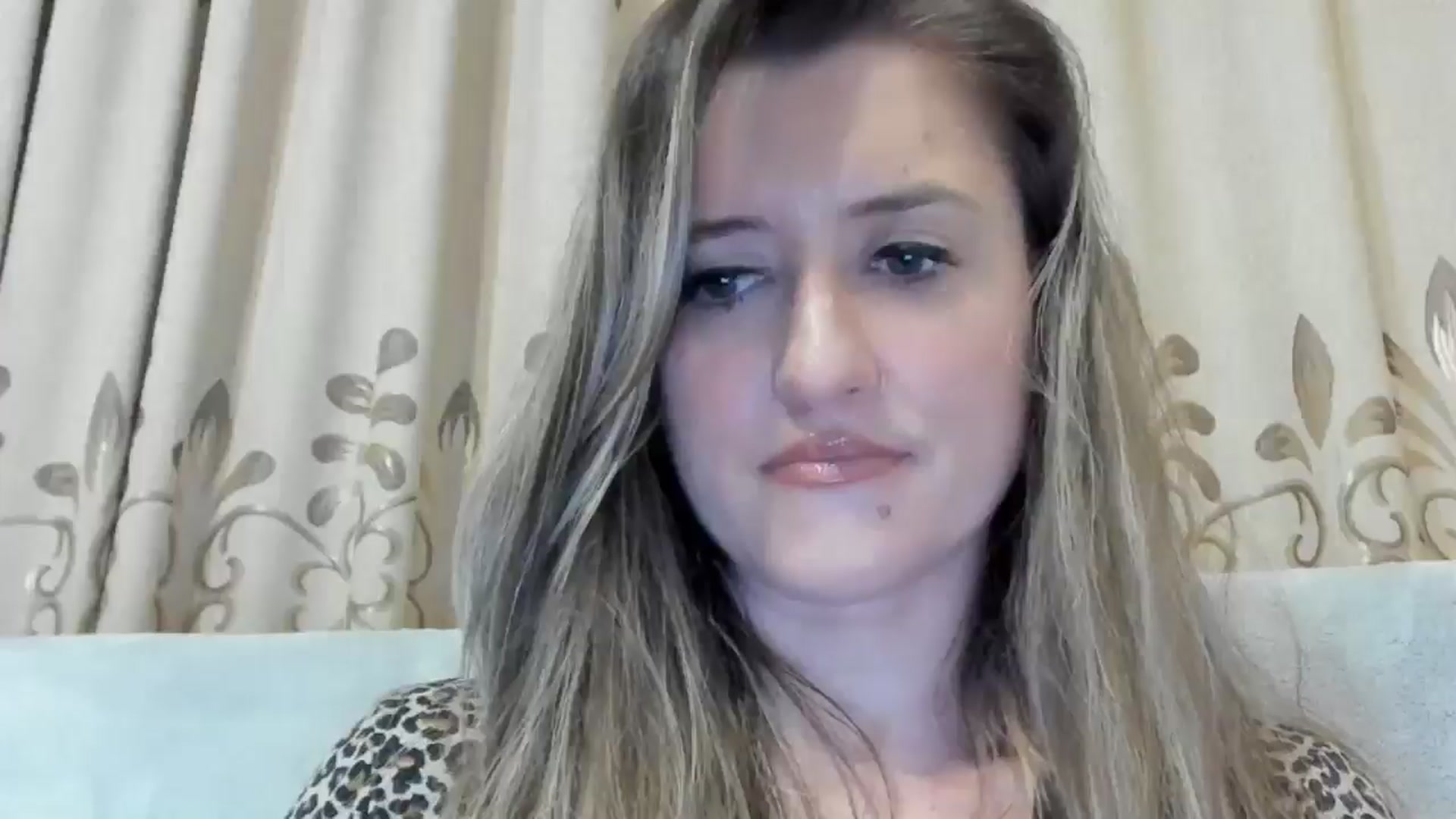 Gallery image thumbnail from BestDream's myfreecams stream on, 11/28/2024, 24:19 image 14 of 20