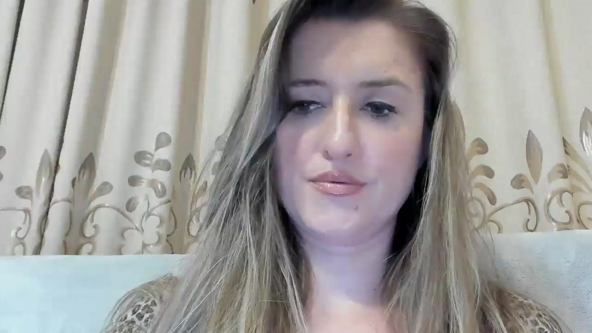 Gallery image thumbnail from BestDream's myfreecams stream on, 11/28/2024, 24:19 image 20 of 20