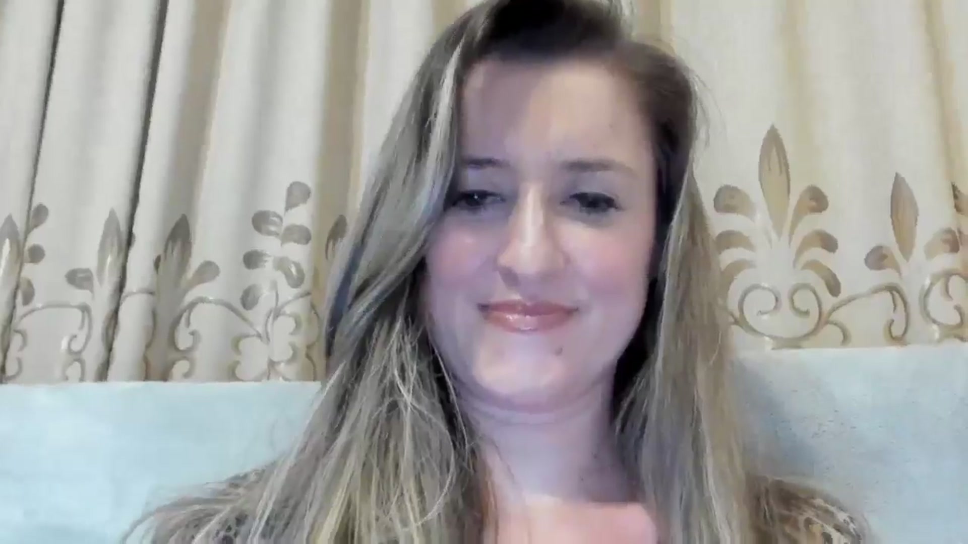 Gallery image thumbnail from BestDream's myfreecams stream on, 11/28/2024, 01:38 image 18 of 20
