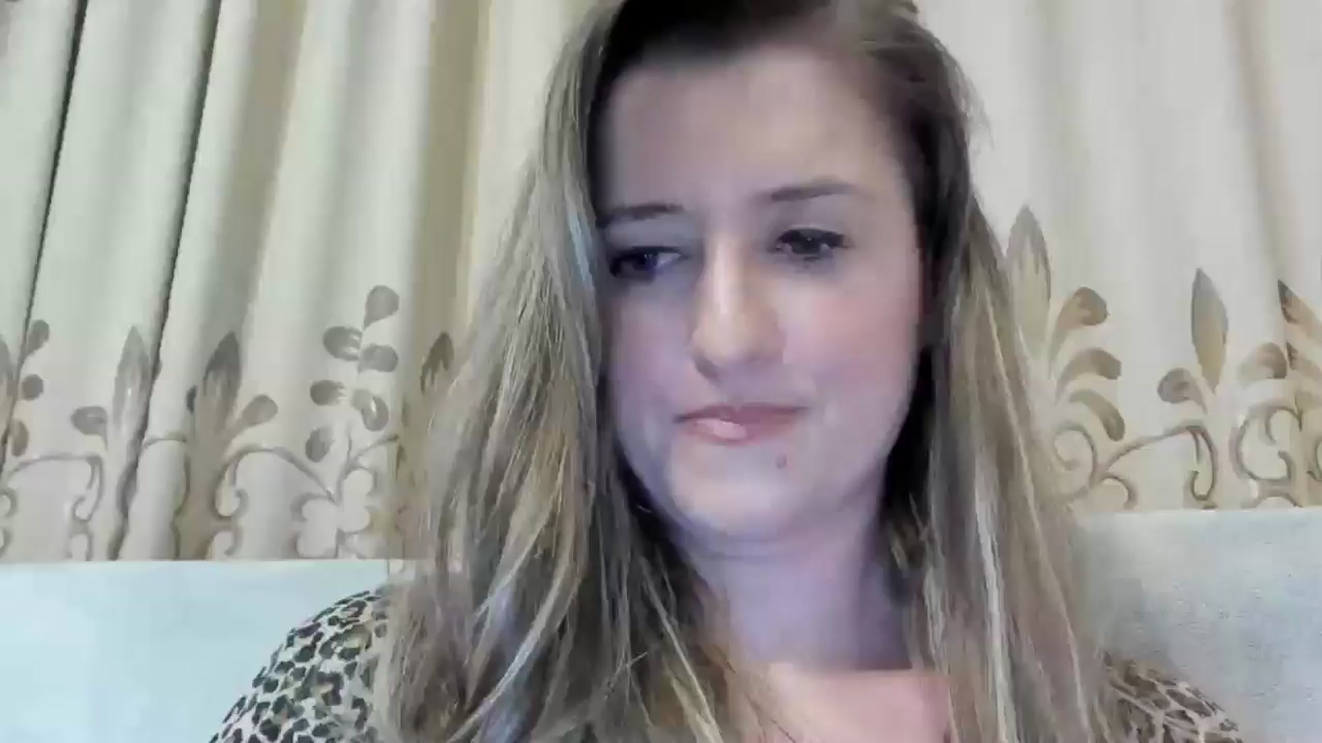 Gallery image thumbnail from BestDream's myfreecams stream on, 11/28/2024, 02:48 image 8 of 20