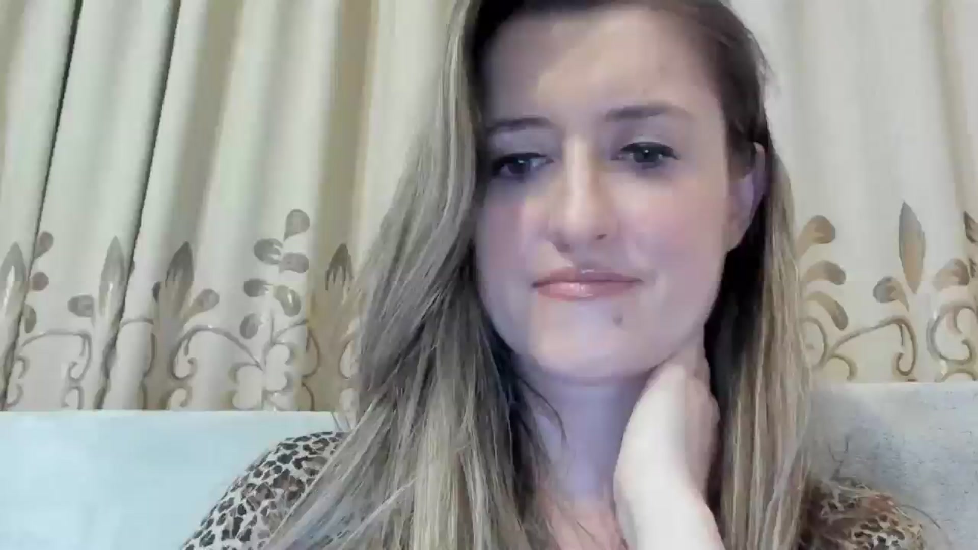 Gallery image thumbnail from BestDream's myfreecams stream on, 11/28/2024, 02:48 image 5 of 20