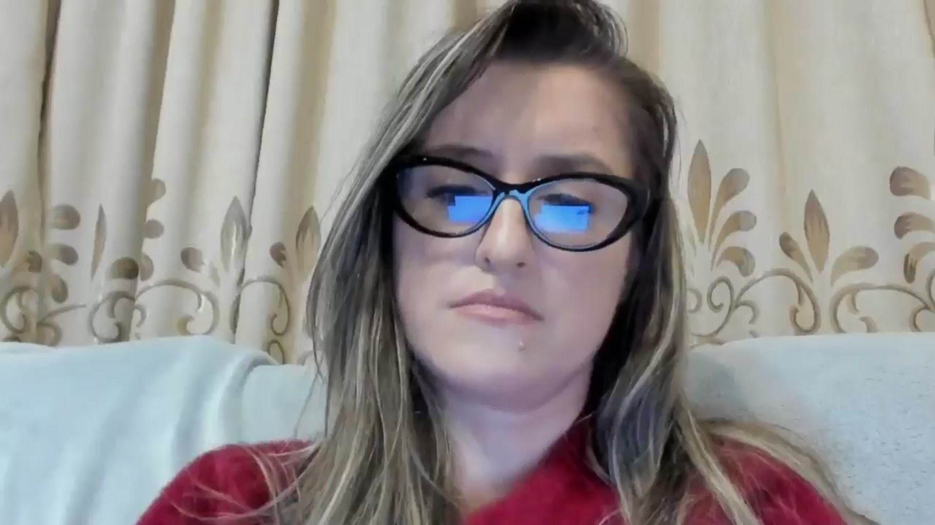 Gallery image thumbnail from BestDream's myfreecams stream on, 11/30/2024, 24:17 image 19 of 20