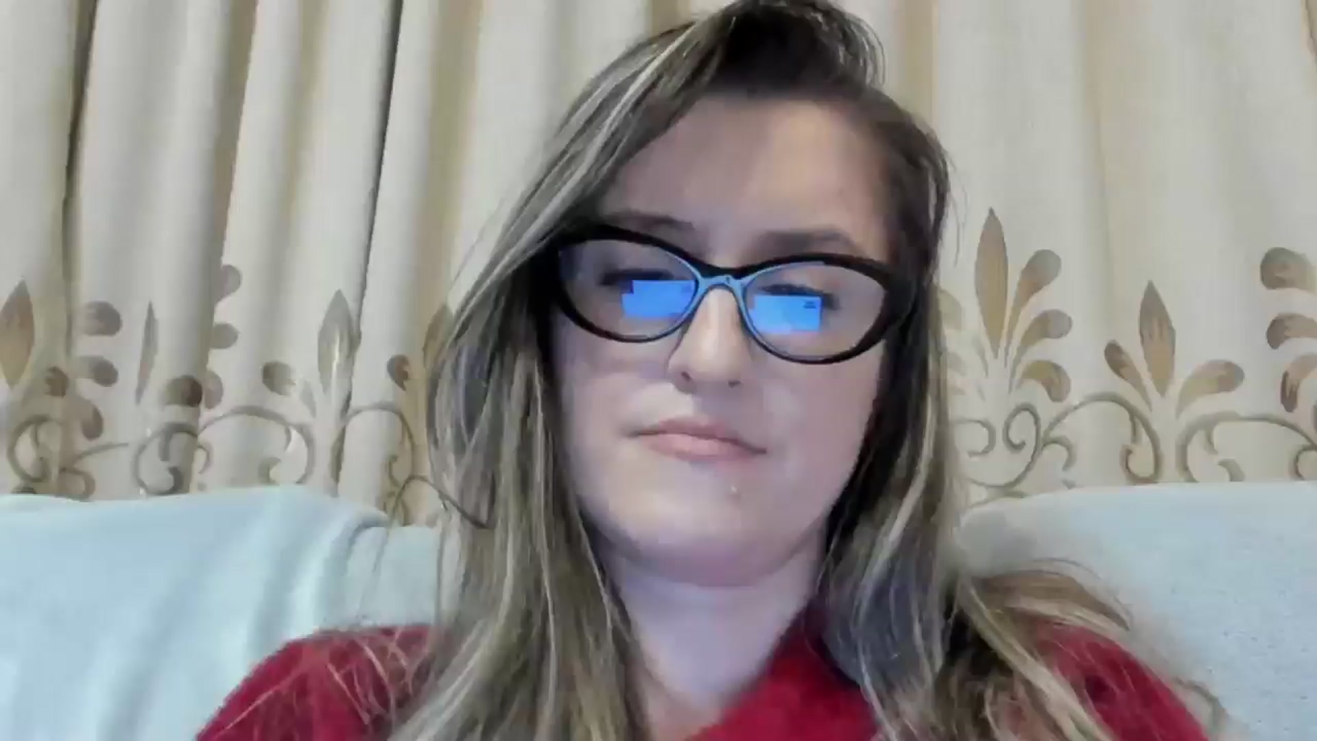Gallery image thumbnail from BestDream's myfreecams stream on, 11/30/2024, 24:17 image 16 of 20