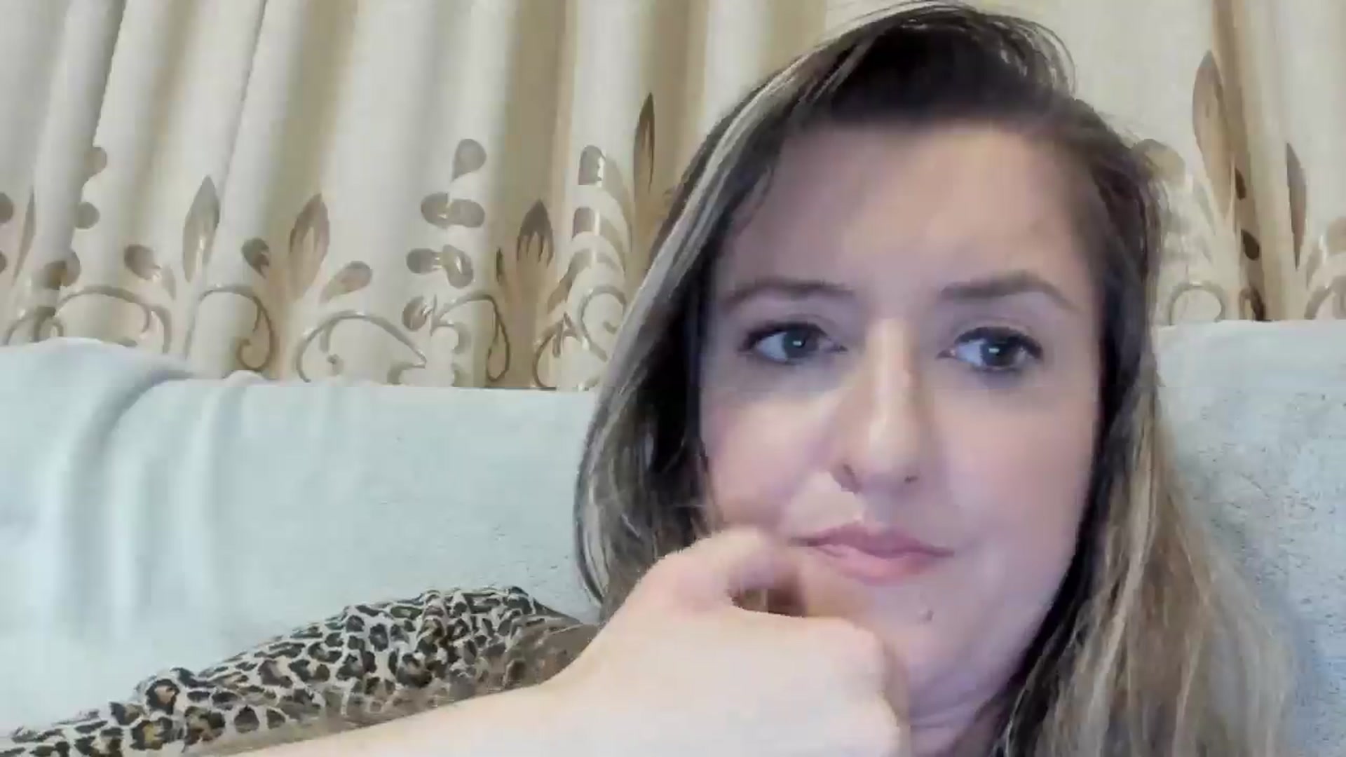 Gallery image thumbnail from BestDream's myfreecams stream on, 11/30/2024, 02:20 image 8 of 20
