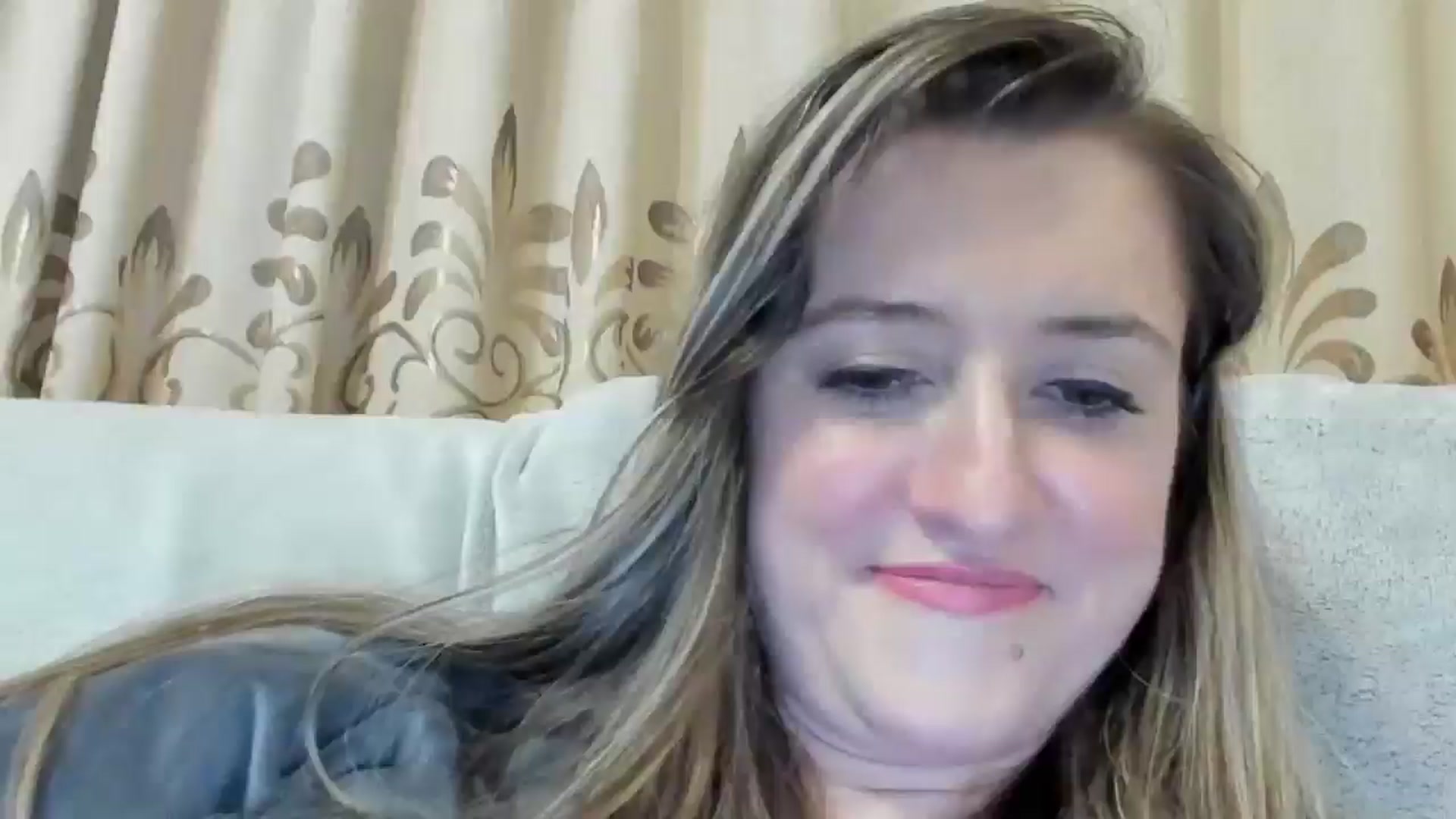 Gallery image thumbnail from BestDream's myfreecams stream on, 12/02/2024, 24:53 image 18 of 20