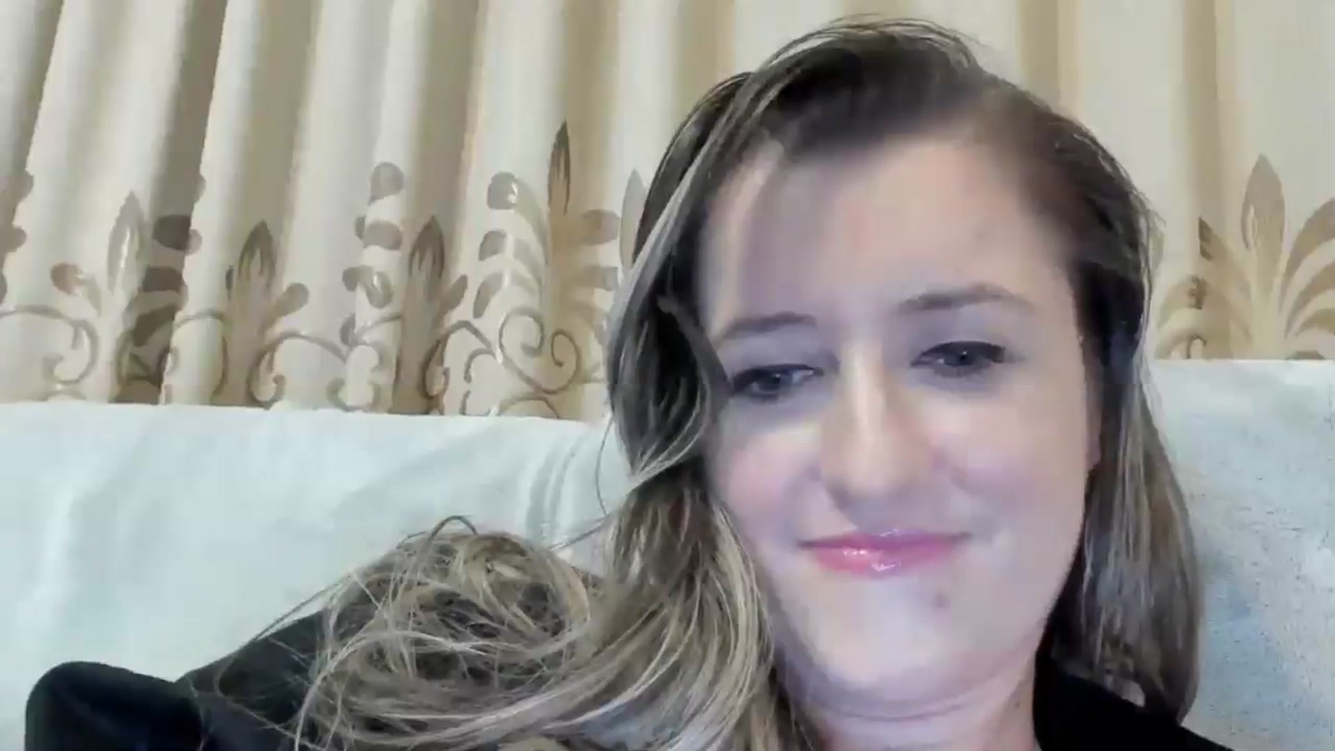 Gallery image thumbnail from BestDream's myfreecams stream on, 12/03/2024, 02:10 image 11 of 20