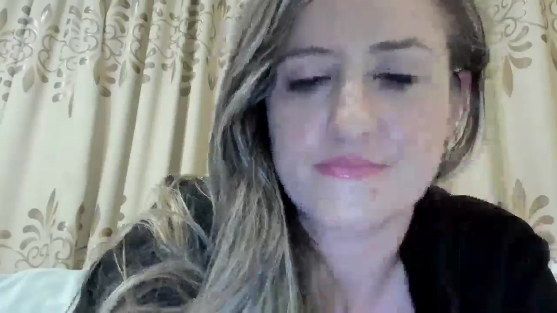Gallery image thumbnail from BestDream's myfreecams stream on, 12/03/2024, 02:45 image 7 of 20