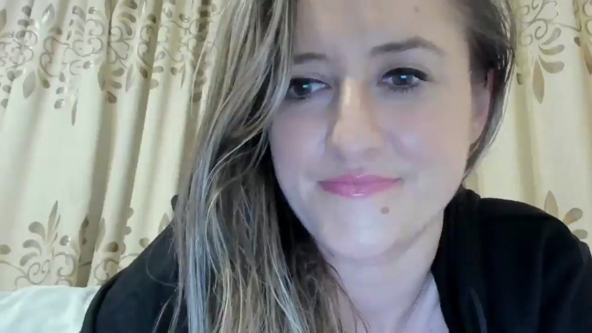 Gallery image thumbnail from BestDream's myfreecams stream on, 12/03/2024, 02:45 image 3 of 20