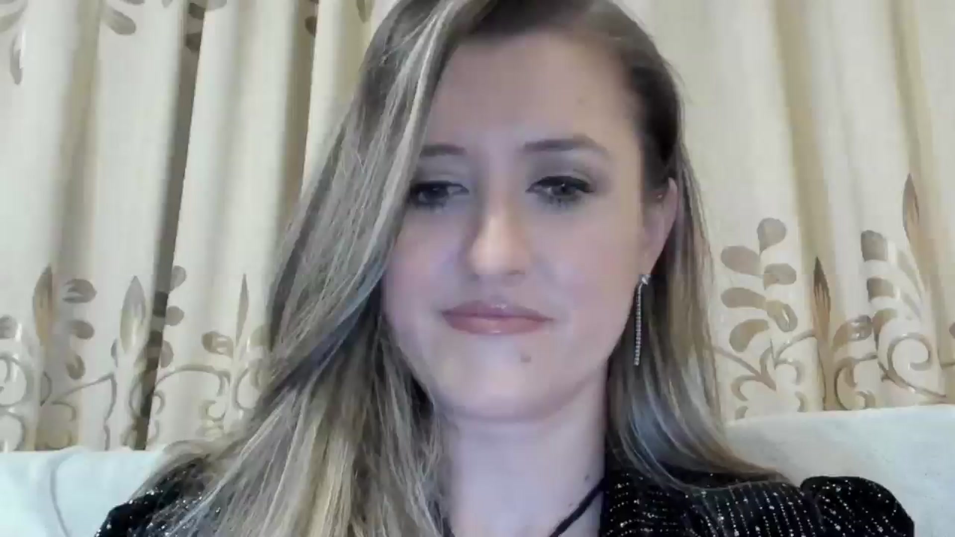 Gallery image thumbnail from BestDream's myfreecams stream on, 12/03/2024, 23:24 image 17 of 20