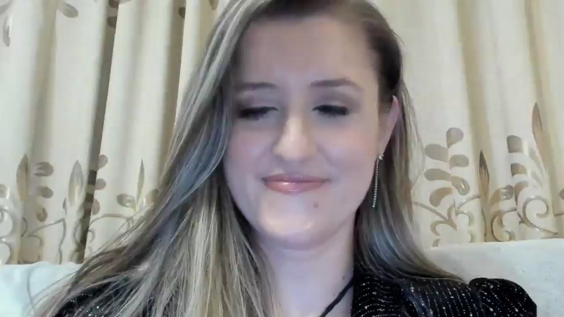 Gallery image thumbnail from BestDream's myfreecams stream on, 12/03/2024, 23:24 image 16 of 20