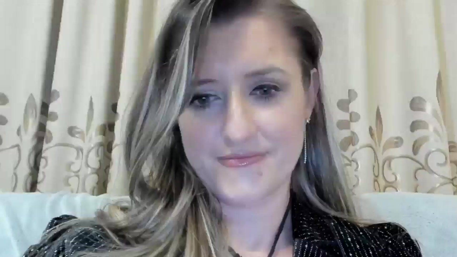 Gallery image thumbnail from BestDream's myfreecams stream on, 12/04/2024, 02:25 image 1 of 20