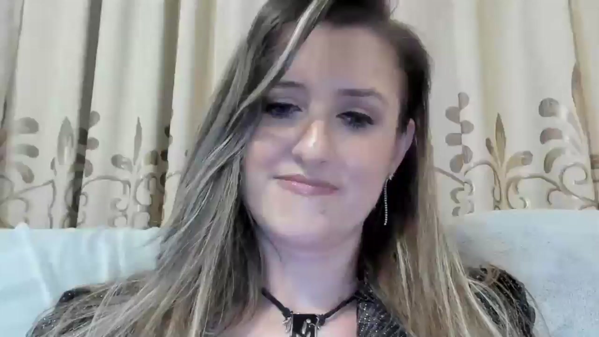Gallery image thumbnail from BestDream's myfreecams stream on, 12/04/2024, 02:25 image 17 of 20