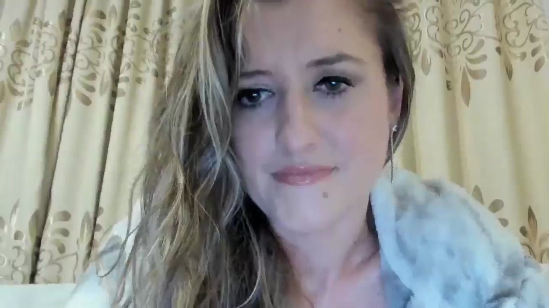 Gallery image thumbnail from BestDream's myfreecams stream on, 12/04/2024, 23:22 image 10 of 20