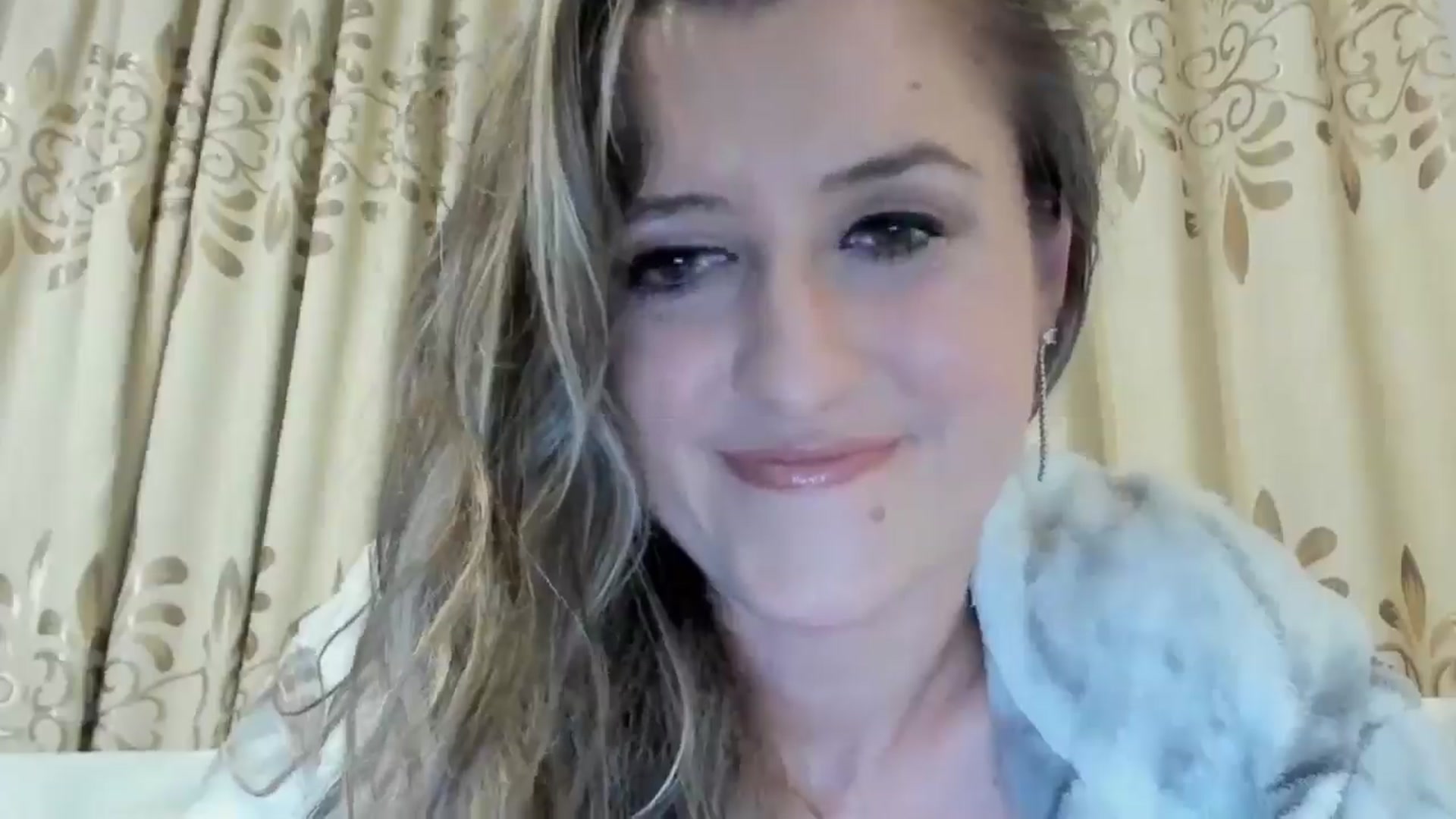 Gallery image thumbnail from BestDream's myfreecams stream on, 12/04/2024, 23:22 image 8 of 20