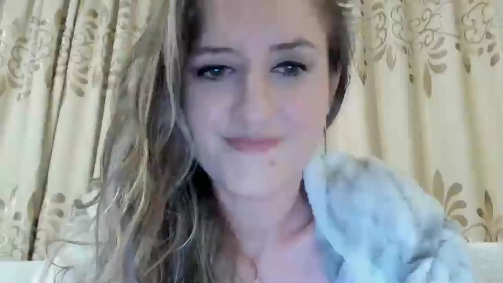 Gallery image thumbnail from BestDream's myfreecams stream on, 12/04/2024, 23:22 image 3 of 20