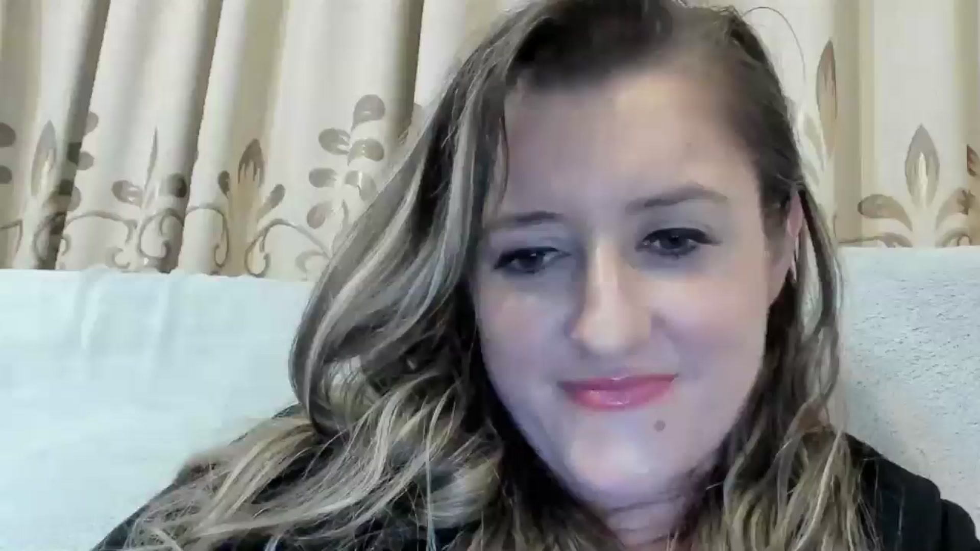 Gallery image thumbnail from BestDream's myfreecams stream on, 12/05/2024, 23:00 image 16 of 20