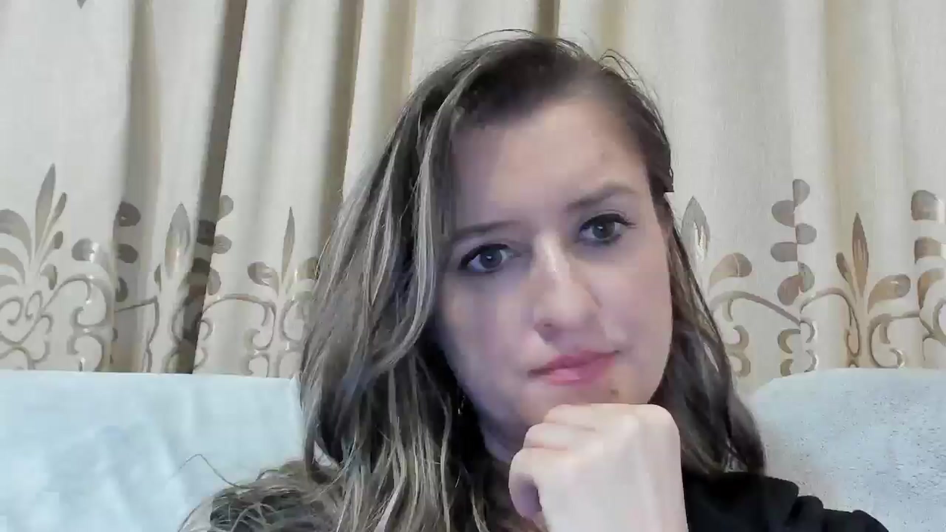 Gallery image thumbnail from BestDream's myfreecams stream on, 12/06/2024, 24:04 image 11 of 20
