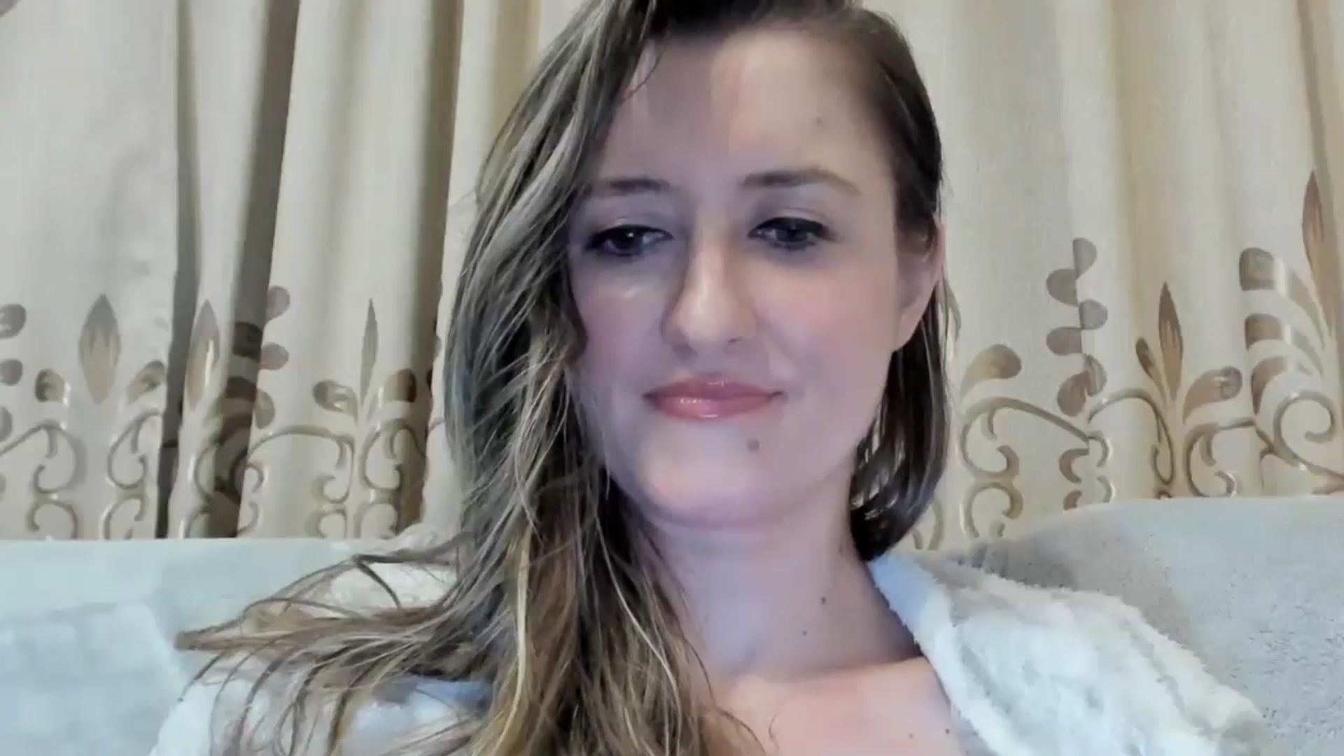 Gallery image thumbnail from BestDream's myfreecams stream on, 12/06/2024, 22:31 image 2 of 20