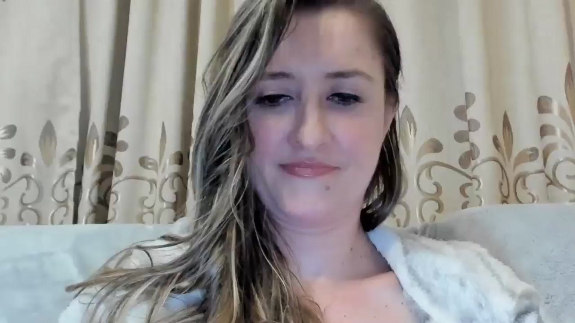 Gallery image thumbnail from BestDream's myfreecams stream on, 12/06/2024, 22:31 image 8 of 20