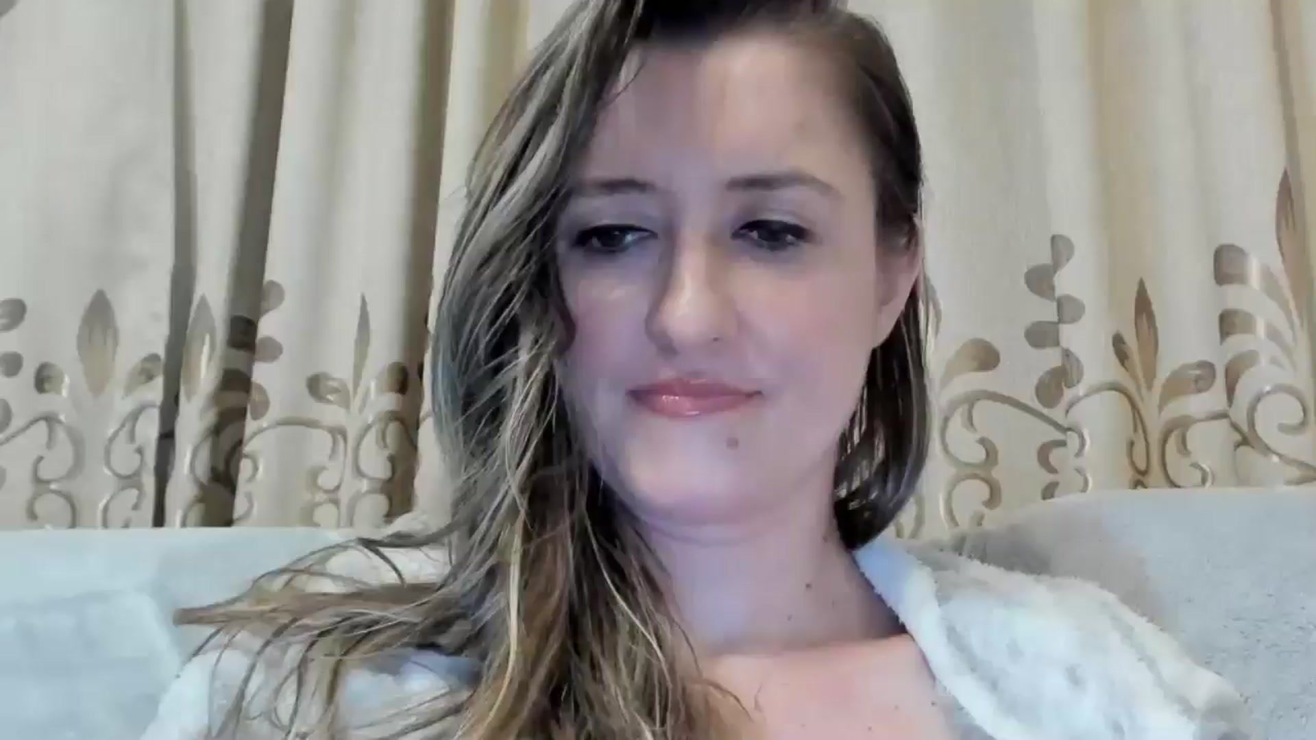 Gallery image thumbnail from BestDream's myfreecams stream on, 12/06/2024, 22:31 image 1 of 20