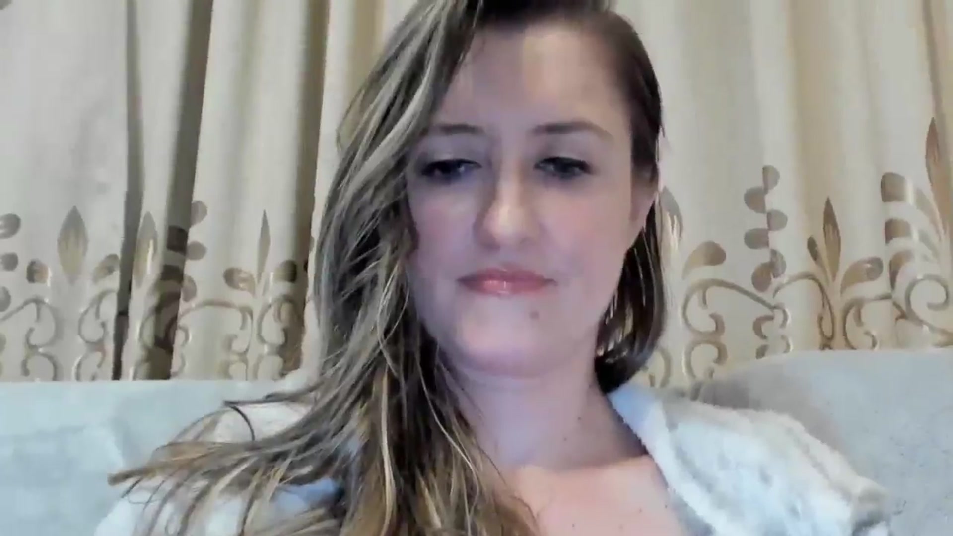 Gallery image thumbnail from BestDream's myfreecams stream on, 12/06/2024, 22:31 image 7 of 20
