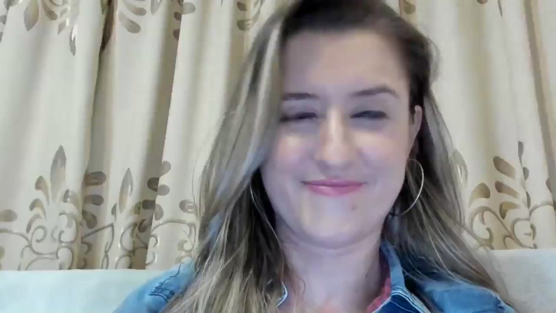Gallery image thumbnail from BestDream's myfreecams stream on, 12/11/2024, 24:19 image 19 of 20