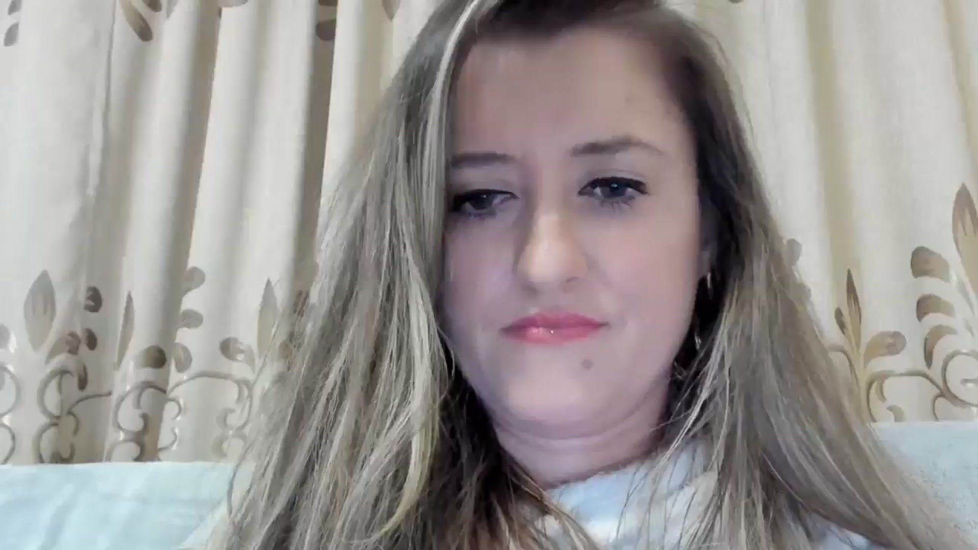 Gallery image thumbnail from BestDream's myfreecams stream on, 12/13/2024, 23:18 image 2 of 20