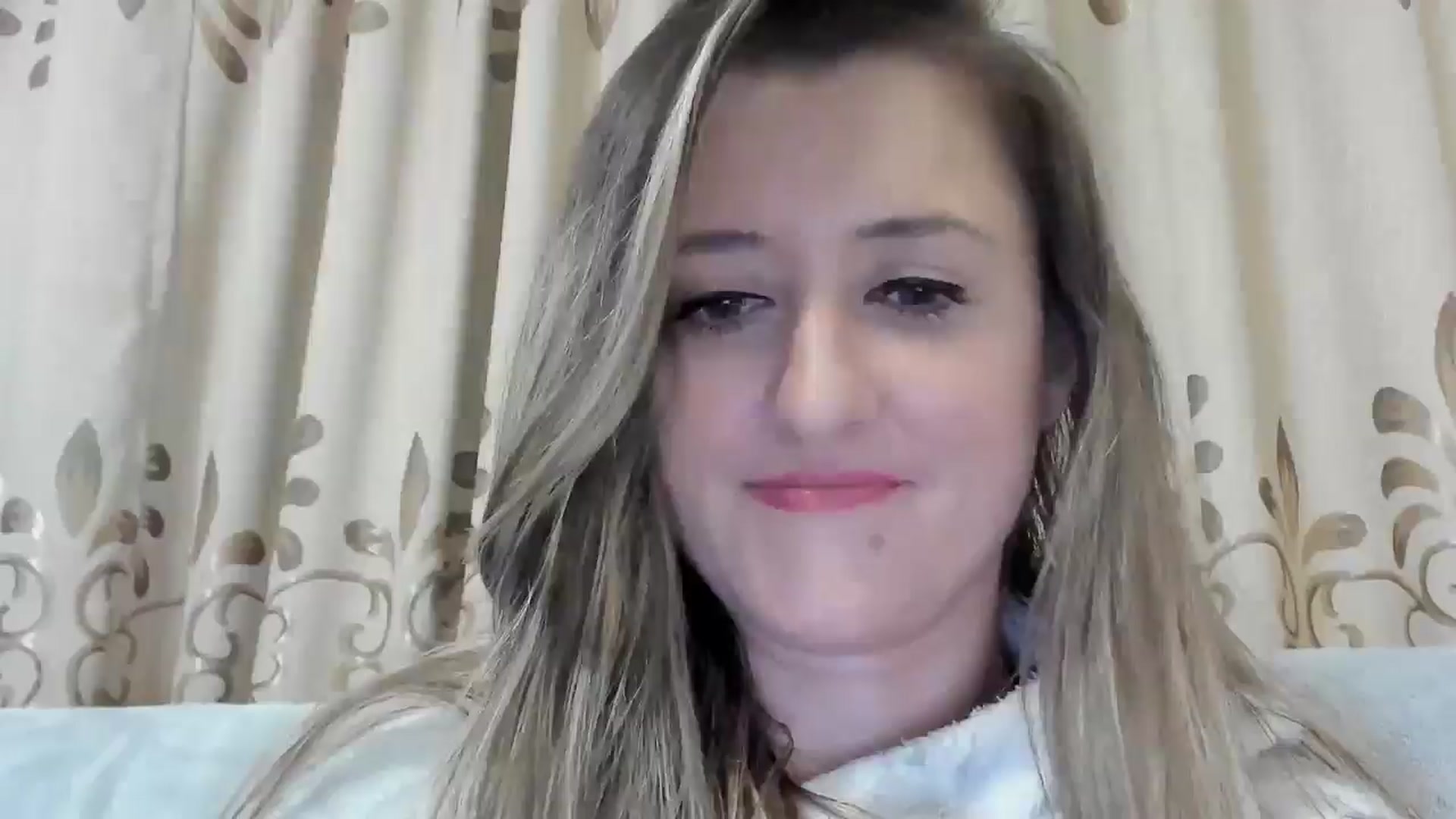 Gallery image thumbnail from BestDream's myfreecams stream on, 12/13/2024, 23:18 image 5 of 20