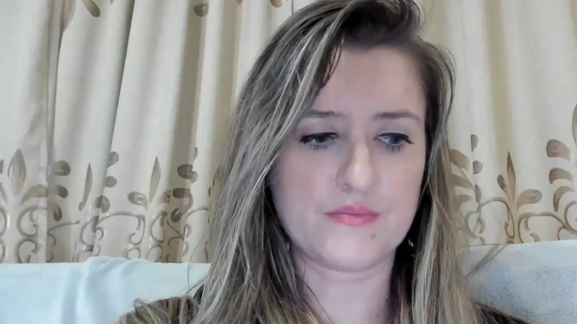 Gallery image thumbnail from BestDream's myfreecams stream on, 12/14/2024, 21:34 image 14 of 20