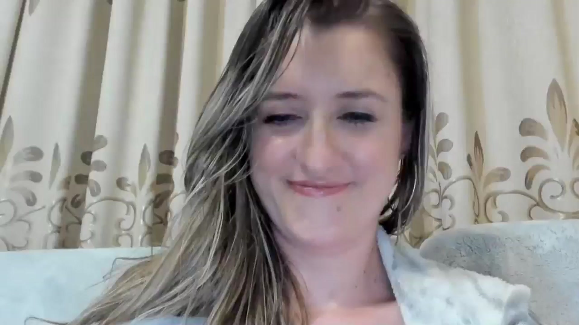 Gallery image thumbnail from BestDream's myfreecams stream on, 12/15/2024, 23:07 image 8 of 20