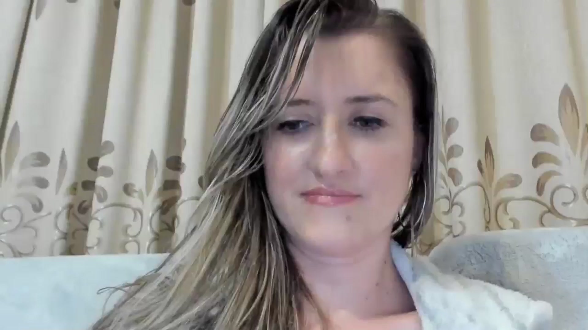 Gallery image thumbnail from BestDream's myfreecams stream on, 12/15/2024, 23:07 image 19 of 20