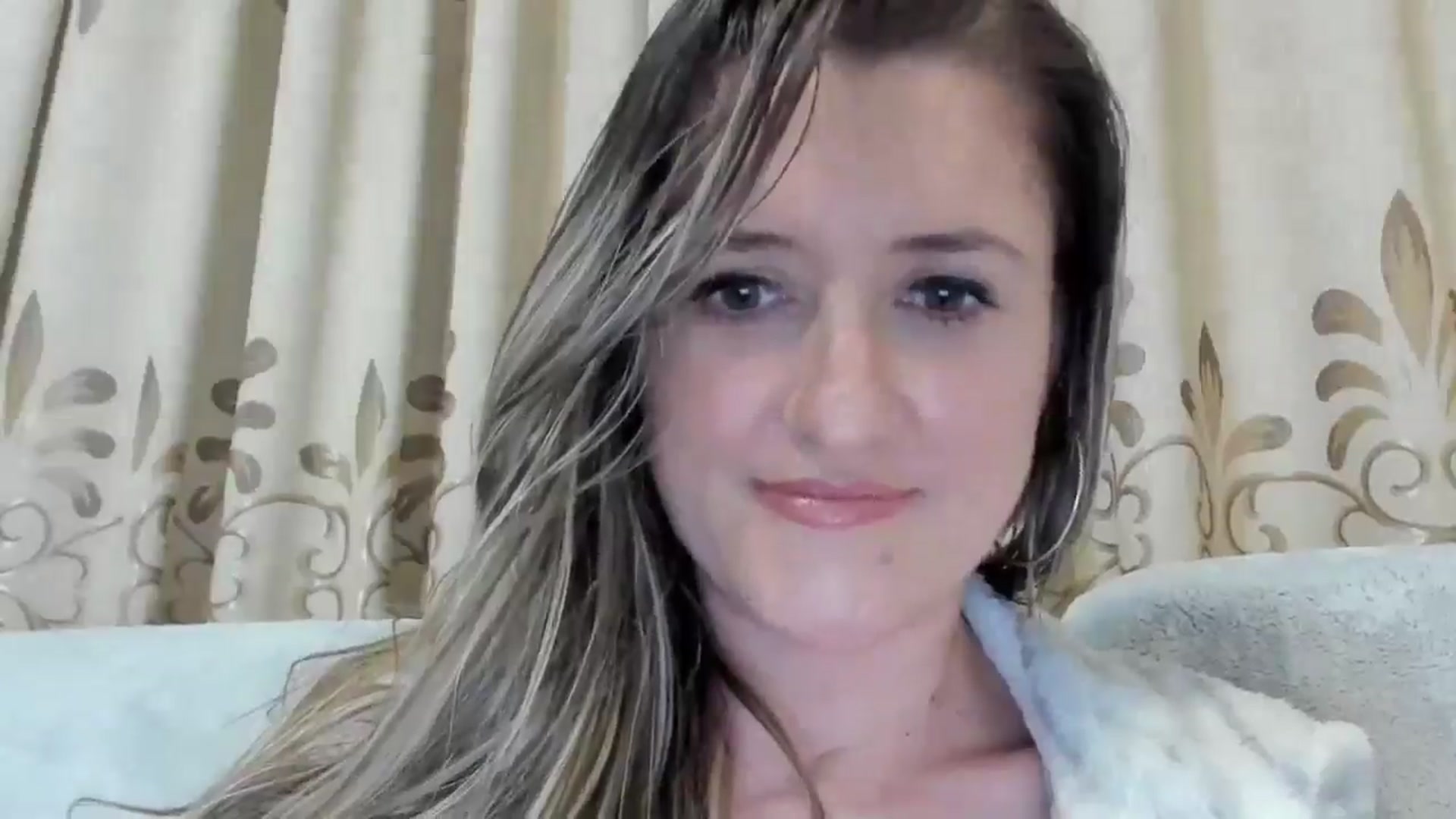 Gallery image thumbnail from BestDream's myfreecams stream on, 12/15/2024, 23:07 image 12 of 20