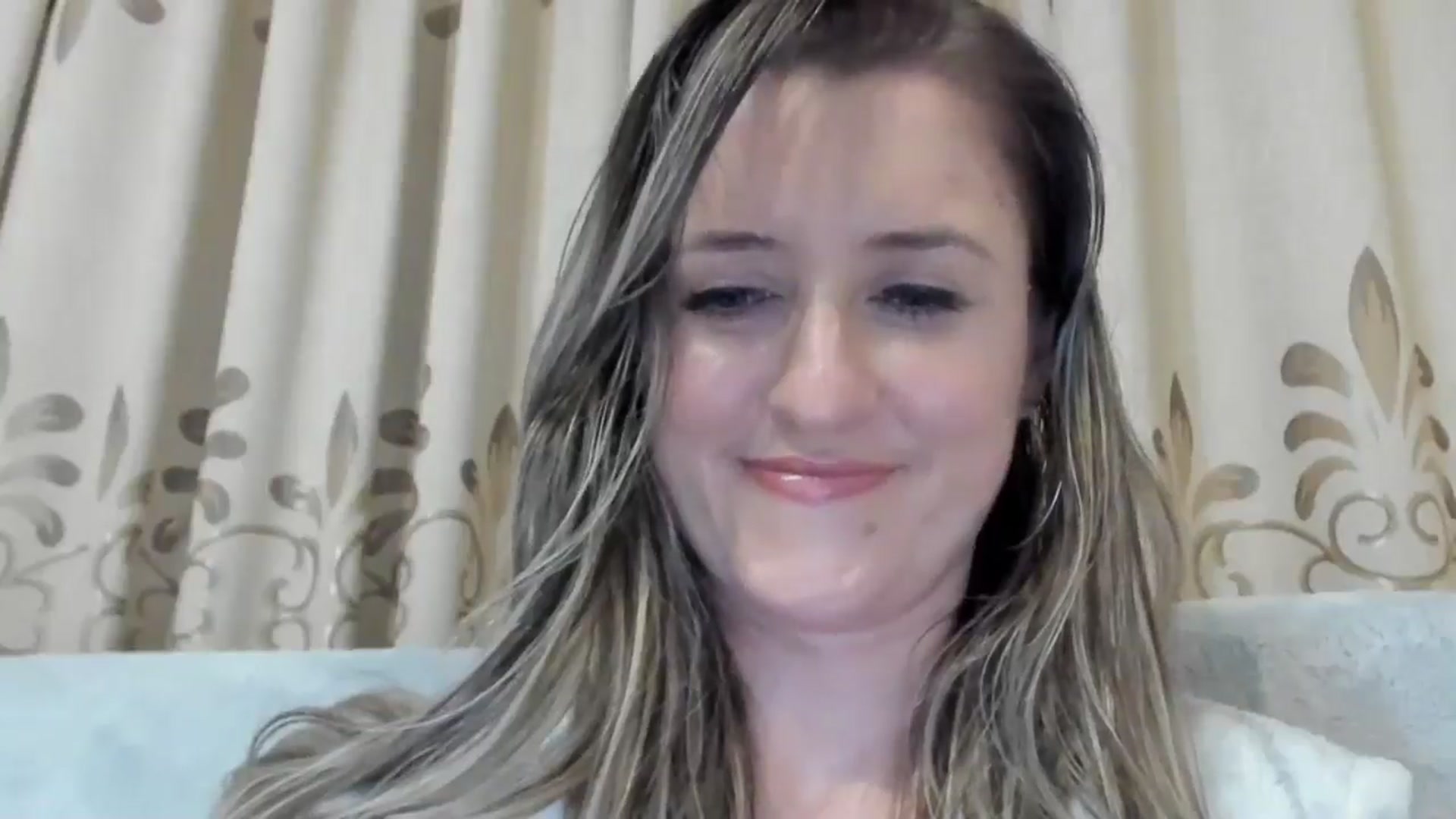 Gallery image thumbnail from BestDream's myfreecams stream on, 12/16/2024, 24:32 image 2 of 20