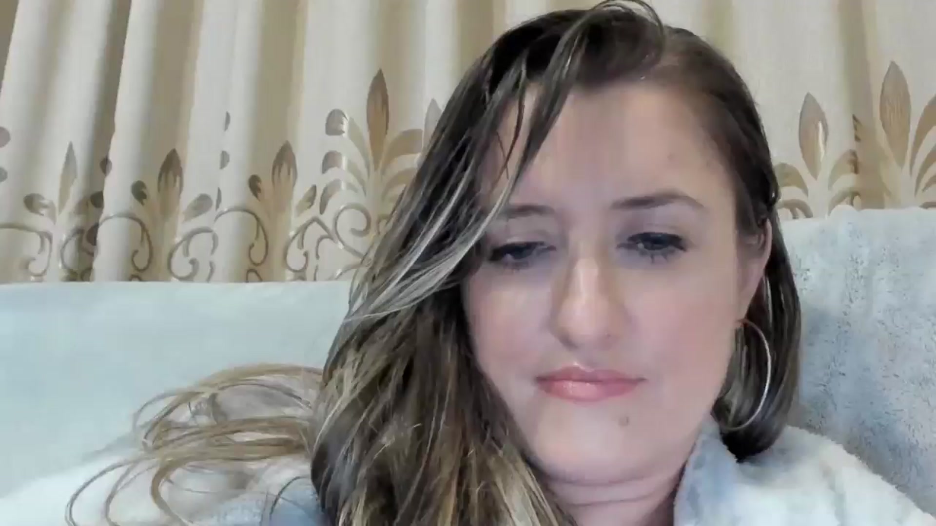 Gallery image thumbnail from BestDream's myfreecams stream on, 12/16/2024, 01:07 image 7 of 20