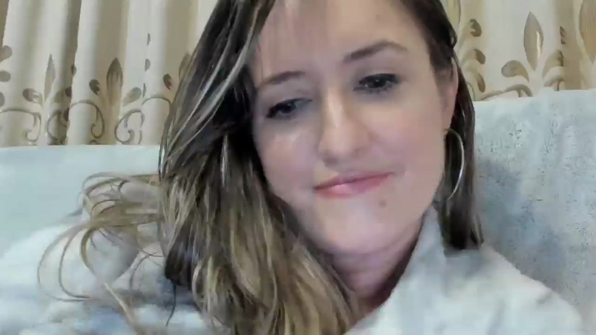 Gallery image thumbnail from BestDream's myfreecams stream on, 12/16/2024, 01:07 image 1 of 20