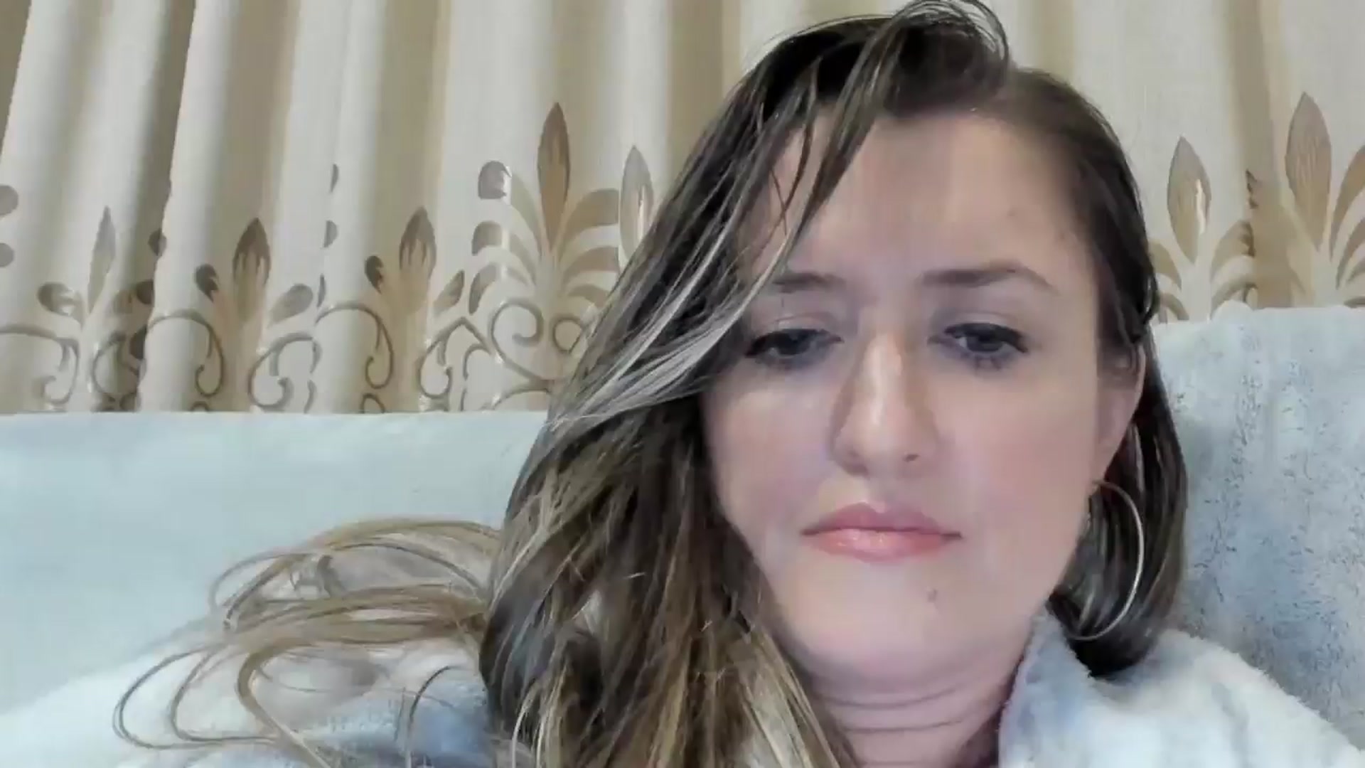Gallery image thumbnail from BestDream's myfreecams stream on, 12/16/2024, 01:07 image 8 of 20
