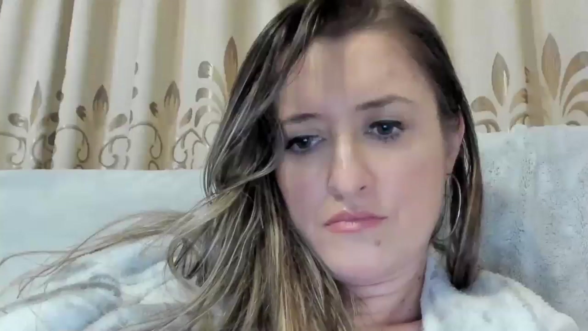 Gallery image thumbnail from BestDream's myfreecams stream on, 12/16/2024, 01:45 image 9 of 20