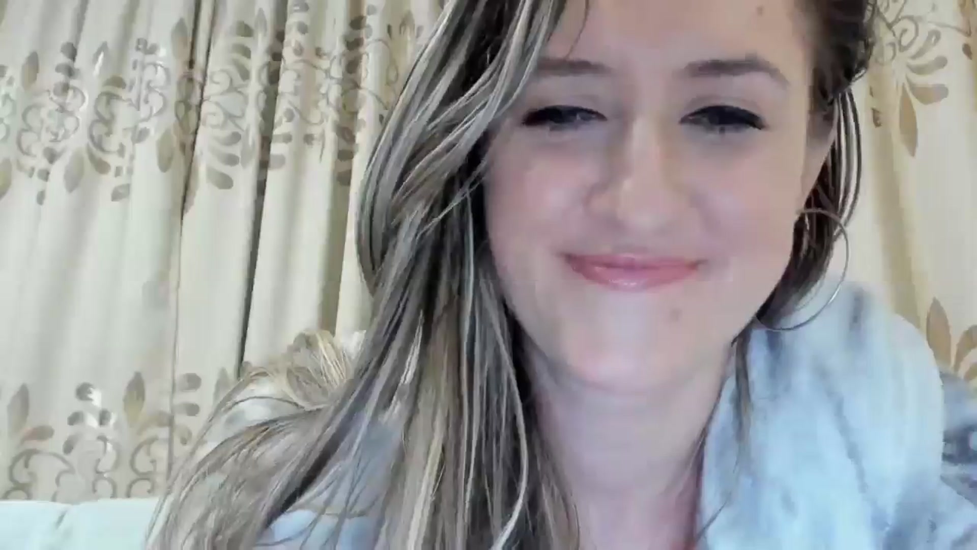 Gallery image thumbnail from BestDream's myfreecams stream on, 12/16/2024, 19:54 image 15 of 20